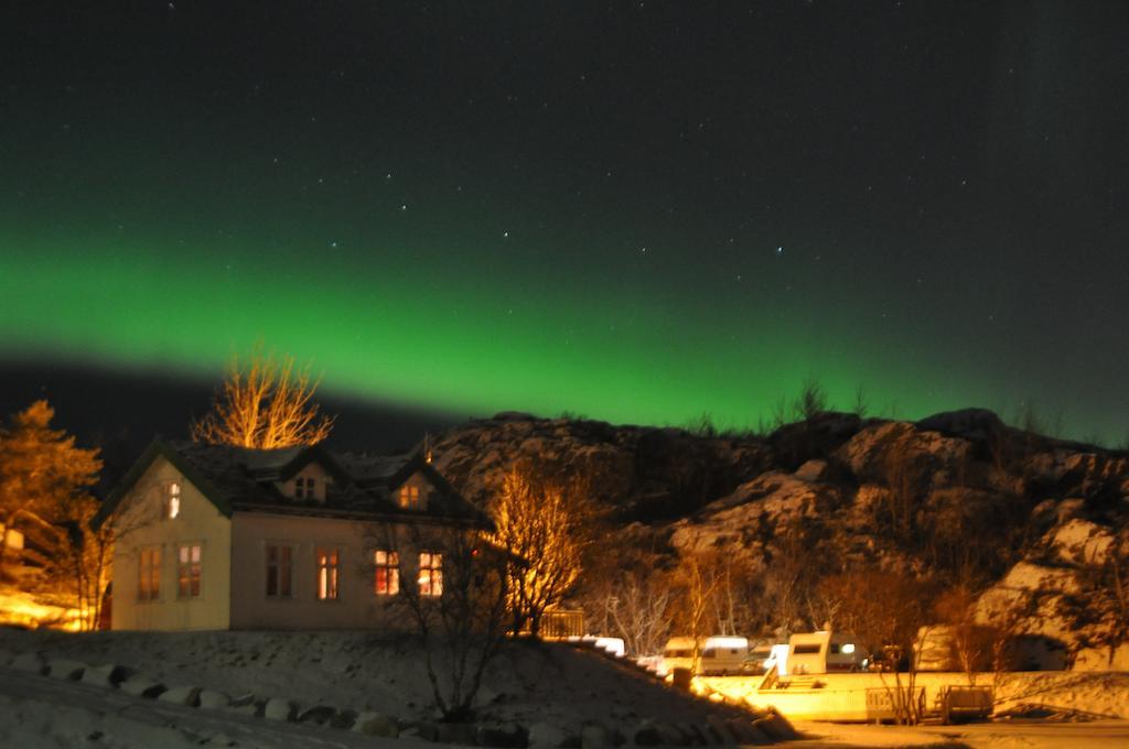 Kabelvag Feriehus & Camping Exterior photo
