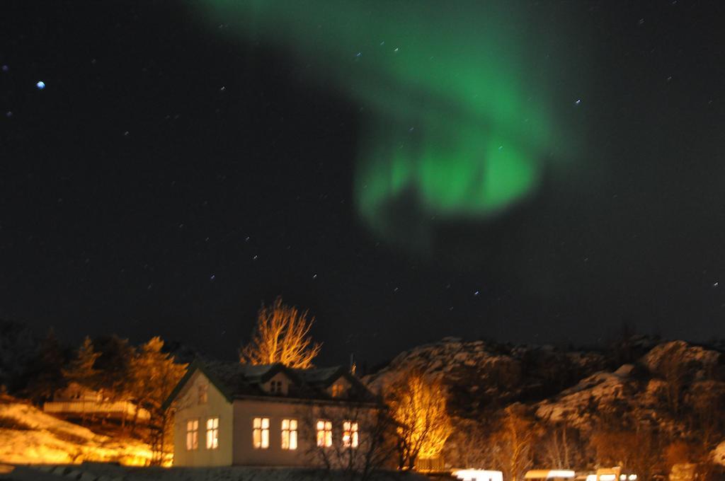 Kabelvag Feriehus & Camping Exterior photo